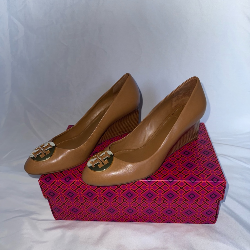 Alice Tory Burch Brown Leather Wedges